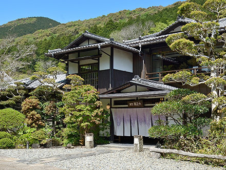 大正館 芳泉 カフェ アールデコイメージ