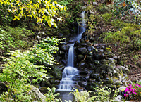 お万の庭（霞みの滝）