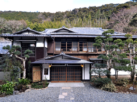 大正館芳泉 カフェアールデコ